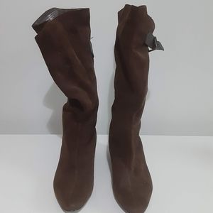 Nine West NWYYOURSOCUTE brown suede boots 6